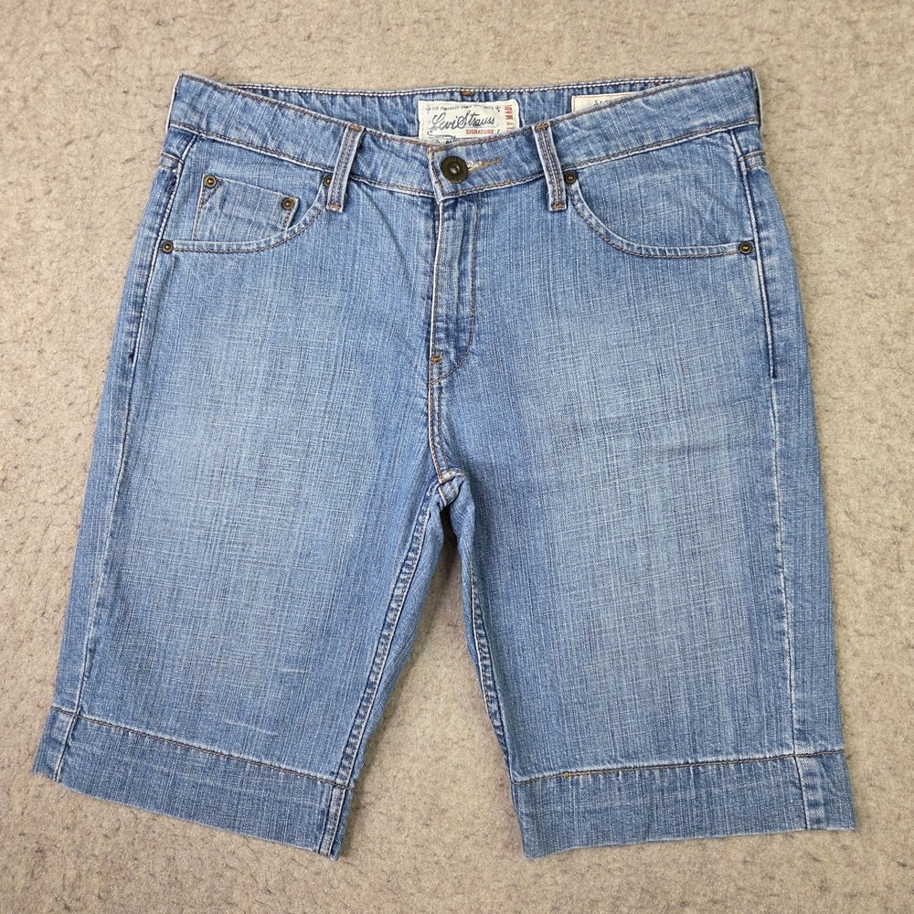 Vintage Levi Strauss Signature Low Rise Denim Shorts Womens 10 Blue Y2K Bermuda